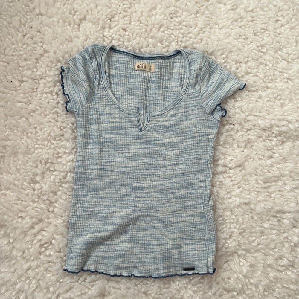 Glue and white bled Hollister T-shirt